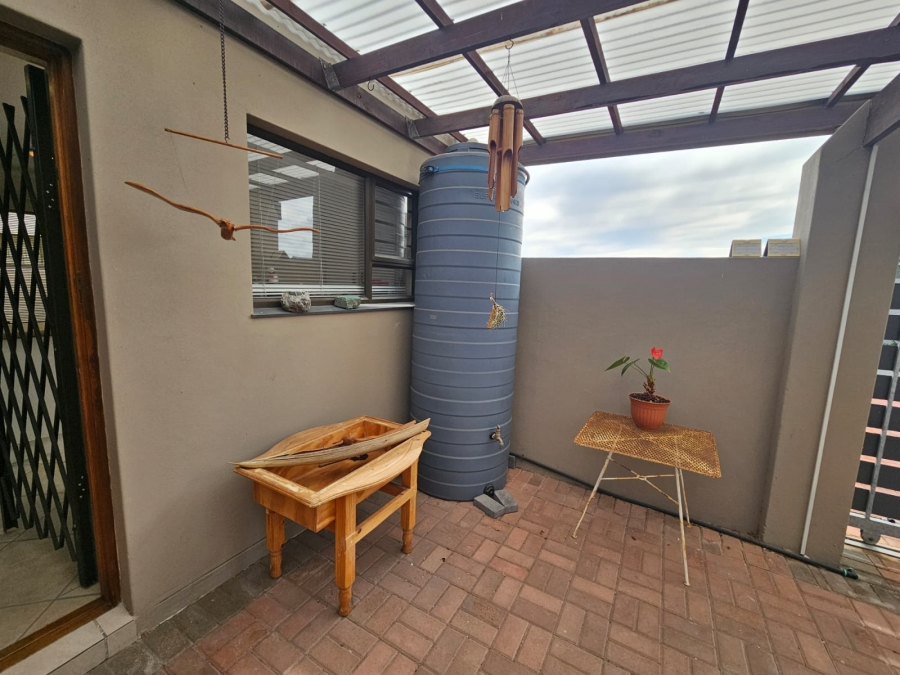 3 Bedroom Property for Sale in Stilbaai Wes Western Cape